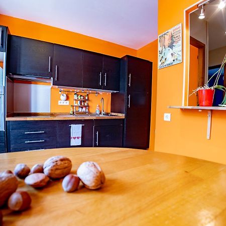 L'Enchantraine - Gite Tout Confort Et Tarif Tout Inclus - Appartement Spacieux Et Accueillant Sur Epinal Bagian luar foto